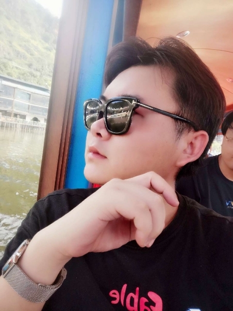 曲生的第一张照片--宜良父母相亲团
